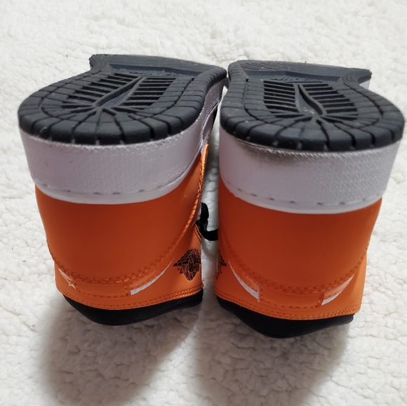 Air Jordans 4.5 - Picture 6 of 7